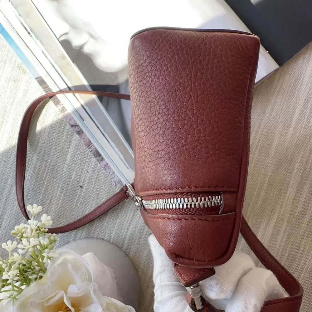 Loro Piana Leather Extra Pocket L19 - Picture 5 of 9